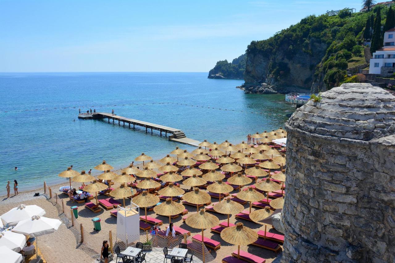 Montenegro Backpackers Home Budua Esterno foto