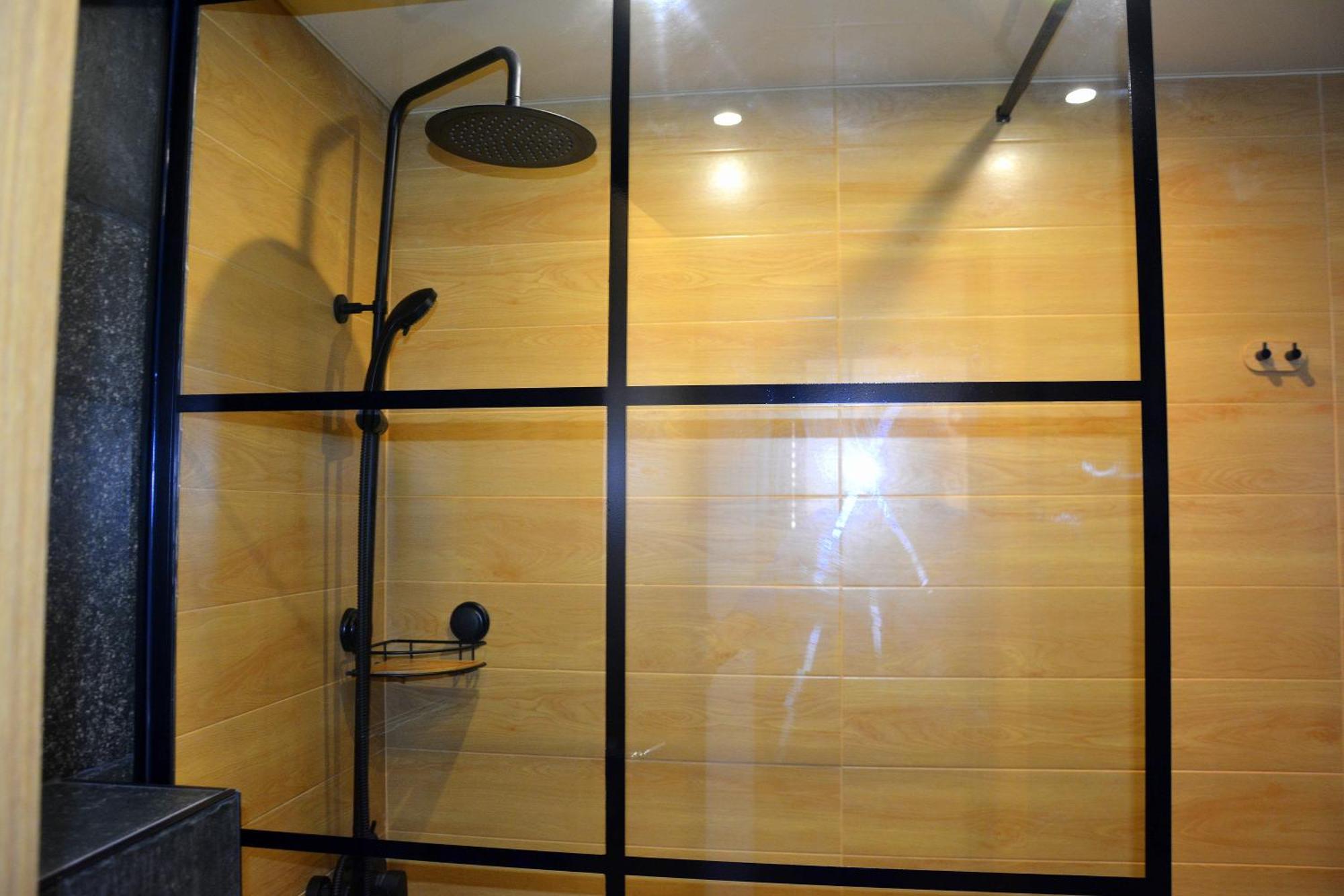 Montenegro Backpackers Home Budua Esterno foto