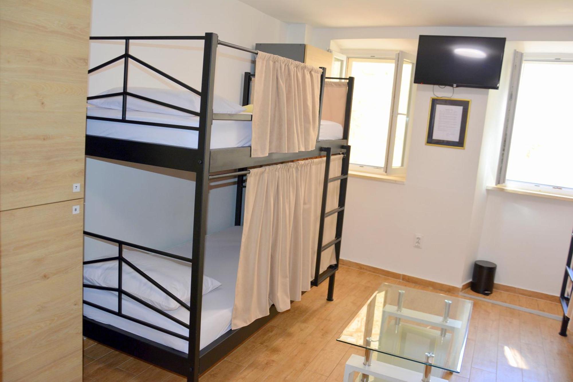 Montenegro Backpackers Home Budua Esterno foto